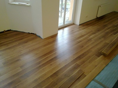 Wittenburger-Stasse-Laminat-003